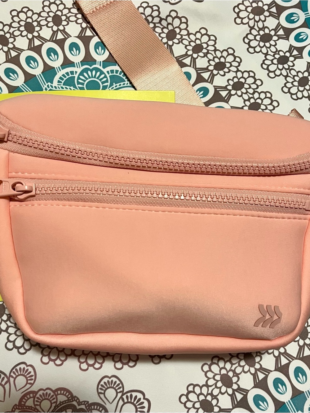 Peach Pink Women's Crossbody Pouch Bag